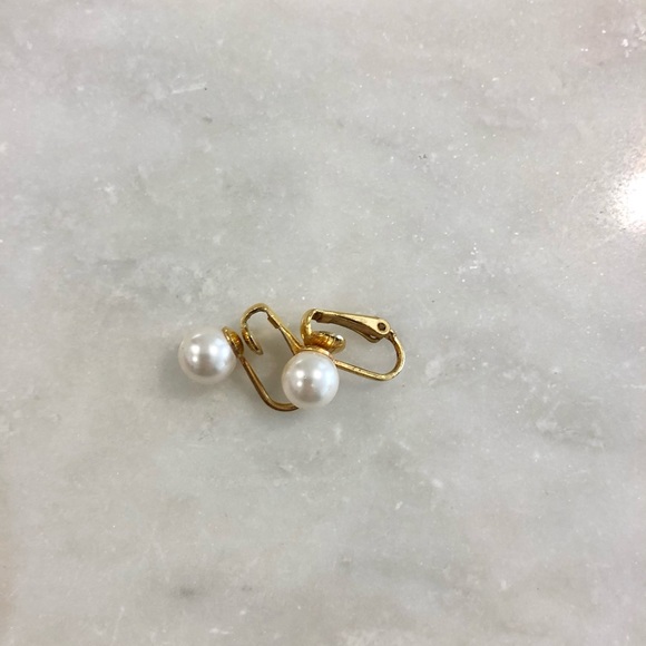 Vintage Pearl Clip Earrings - Picture 1 of 5